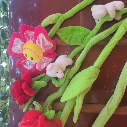 Artificial flowers like new, set of 5
