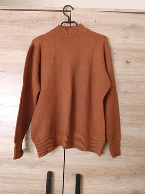 Turtleneck sweater brown like new, size M/L