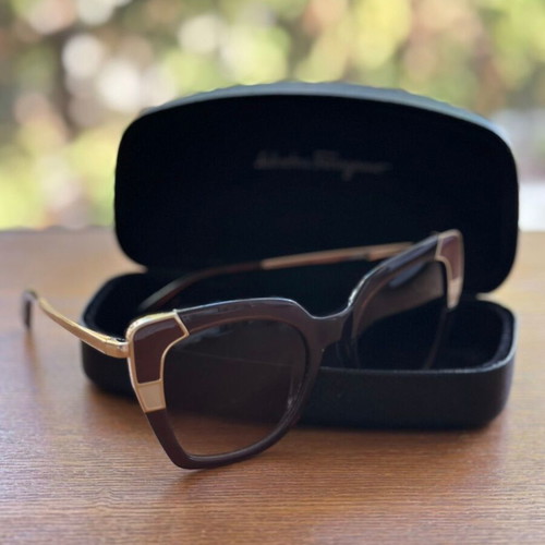 Salvatore Ferragamo women's glasses like new, Italian