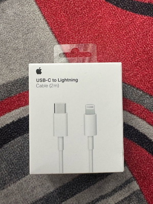 Apple USB-C to Lightning cable new 2m