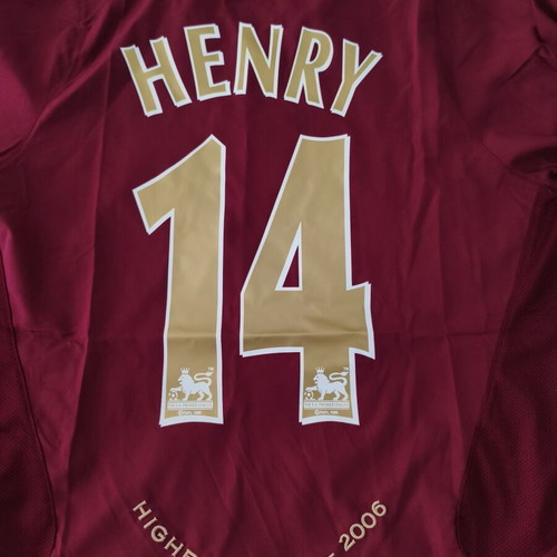 Henry Arsenal 05/06 football jersey, retro and modern