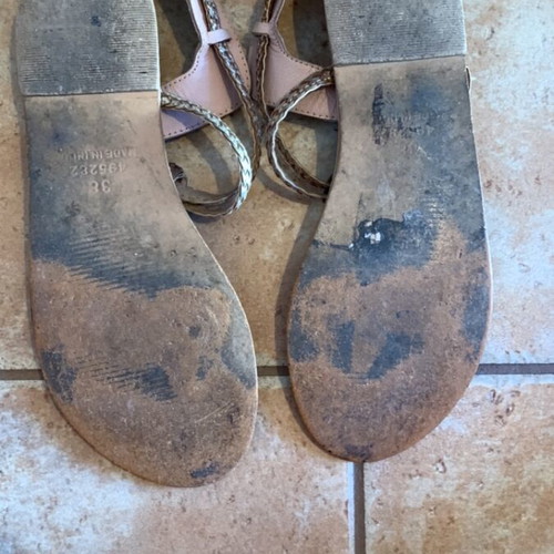 Accessorize gold leather sandals, size 38