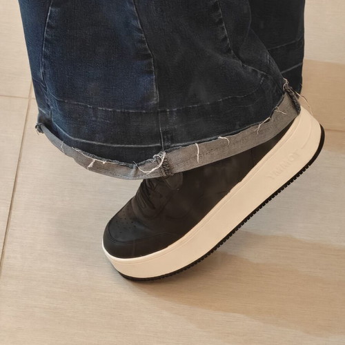 Tommy Hilfiger casual sneakers, black and white, size 41