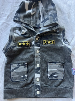Sleeveless vest for baby boy 9-12 months like new