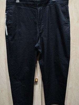 Nike black semi crop pants used