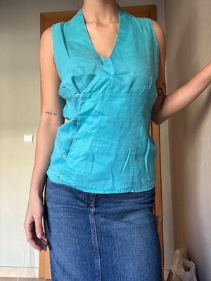 Zara sleeveless turquoise top used with buttons, size L