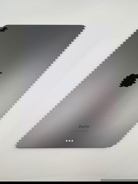 Apple iPad Air 5th Gen 2022 256GB Space Gray A2588 (WiFi)