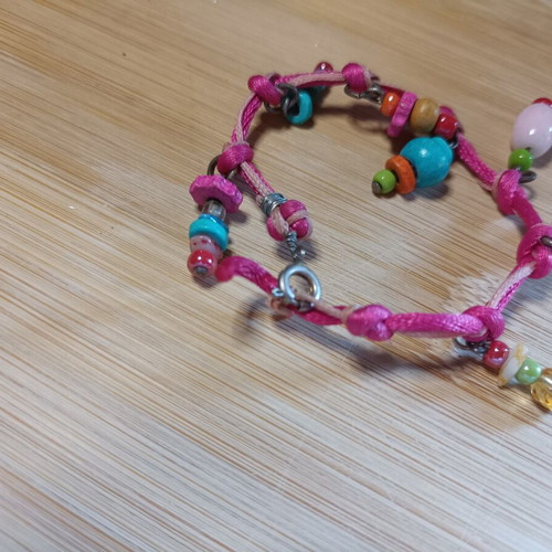 Children's jewelry set with pink and multicolor beads