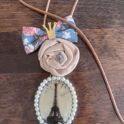 Handmade pendant like new
