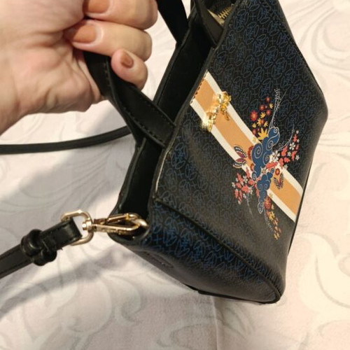 Axel crossbody bag black like new, convertible to handbag