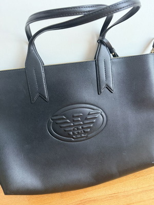 Armani Exchange shoulder bag like new, black