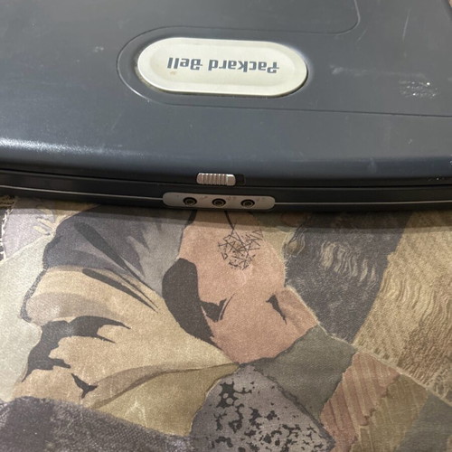 Packard Bell laptop MIT-WEA01 used for parts without charger