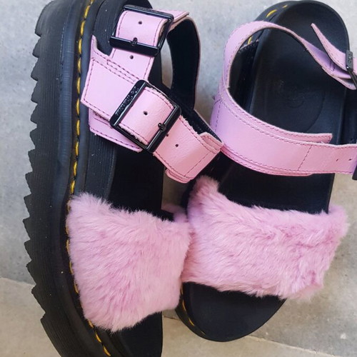 Dr Martens sandals with pink fur like new, size 37