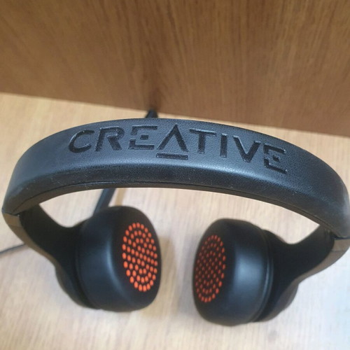 Creative Chat USB On Ear multimedia headphones with microphone, like new