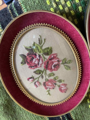 Vintage set of 2 decorative embroidered frames with velvet border like new