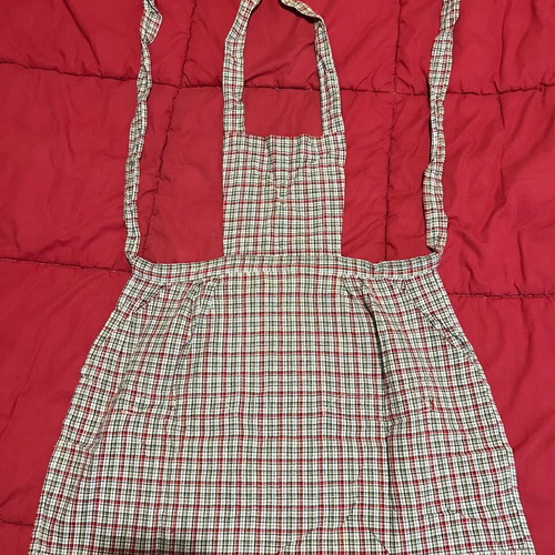 Apron new, dimensions 58x59