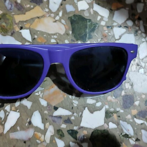 Sunglasses like new without brand