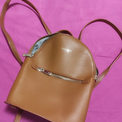 Diana & Co Firenze backpack shoulder bag like new, brown and gold