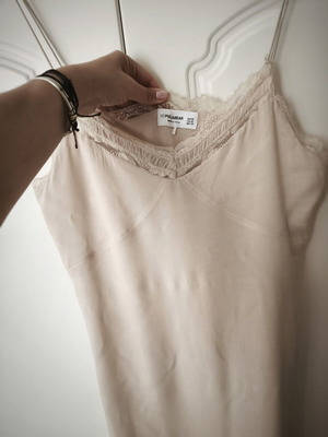Lingerie φόρεμα Pull and Bear καινούργιο, μπεζ, μέγεθος M