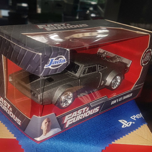 Dom's Ice Charger Fast and Furious Die Cast Car 1:32 New
