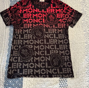Moncler t shirt