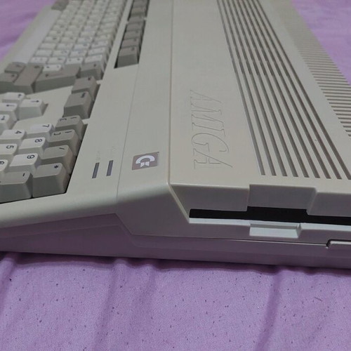 Commodore Amiga 500 package like new condition