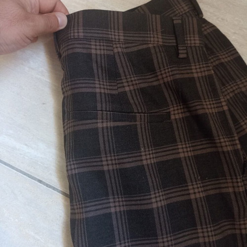 H&M pants like new, size 33, brown checkered