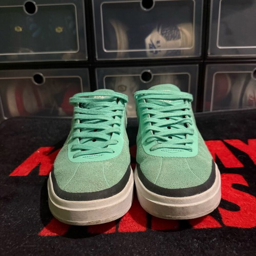 Nike SB Bruin Hyperfeel athletic shoes like new, turquoise, size 42 with box