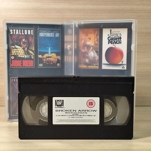 Broken Arrow Travolta VHS tape like new, genuine English edition