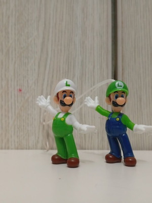 Kinder Surprise Joy Super Mario Nintendo φιγούρες Λουίτζι μεταχειρισμένες σετ
