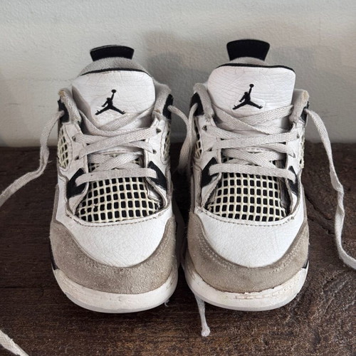 Air Jordan 4 Retro kids size 27 used, black and white
