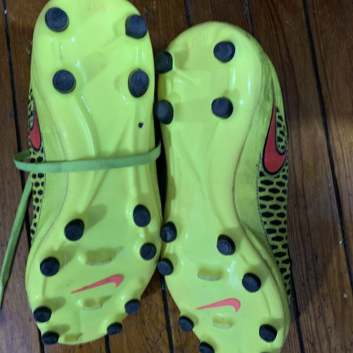 Football shoes size 37.5 like new
