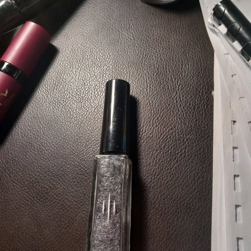 Lash booster radiant new with excellent application and lash volume