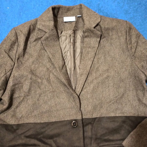 Simply Vera Vera Wang coat like new, black and gray, size L XL