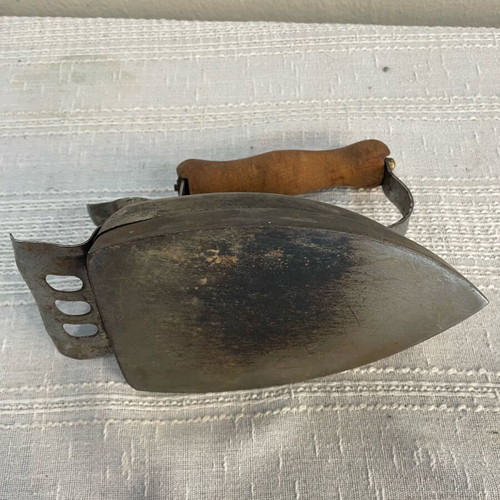 Electric iron old used with wooden handle collectible