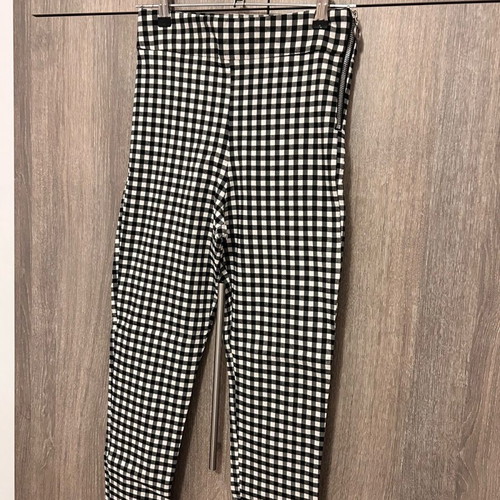 Zara women's checkered leggings like new, size L, black and white