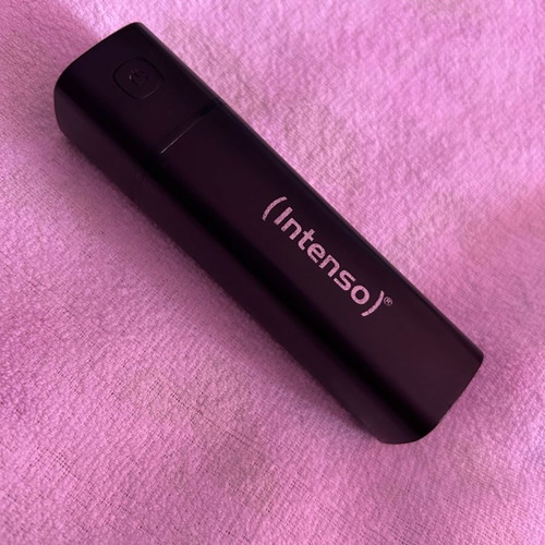 Intenso power bank used without cable