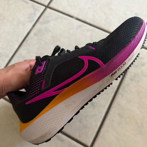 Nike Air Zoom Pegasus 40 μέγεθος 39 σαν καινούργιο, πολύχρωμα αθλητικά παπούτσια