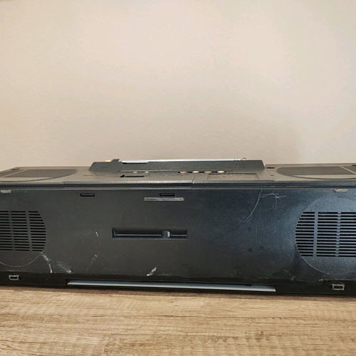 Sanyo M7740l Mini Boombox used, radio cassette working