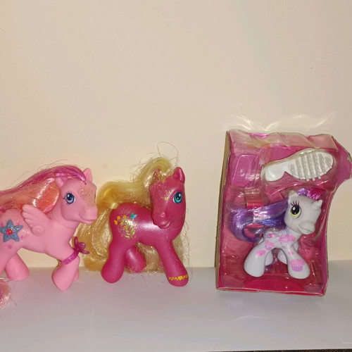 My Little Pony G3 2004 collectible like new with Sweetie Belle gift