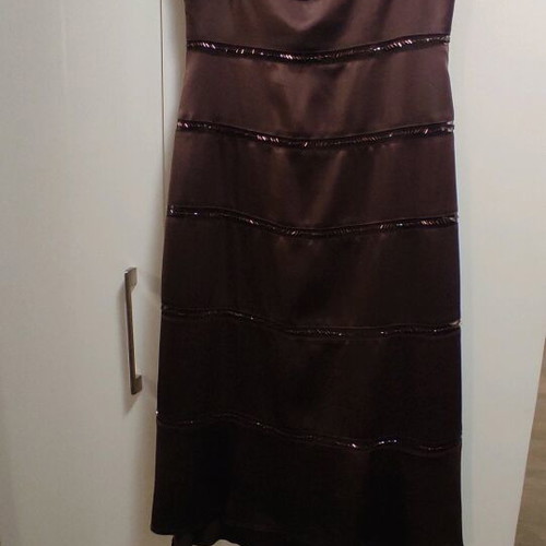bcbg maxazria evening dress in a fitted midi line in brown (summer)