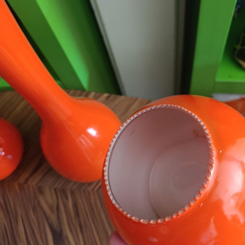 70s vintage vase with matching orange ashtrays used