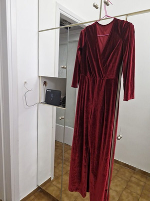 Velour jumpsuit burgundy medium large like new