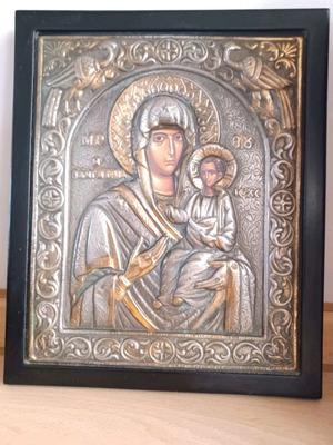 Icon of Panagia Odigitria in silver-gold 27×22 cm