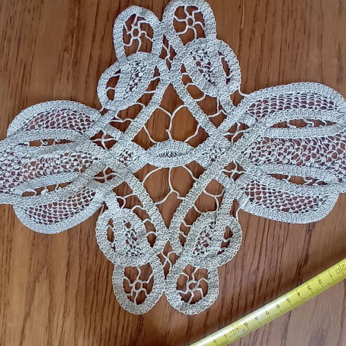 Napkin Polnaz fully crocheted like new, Romanian lace ecru color