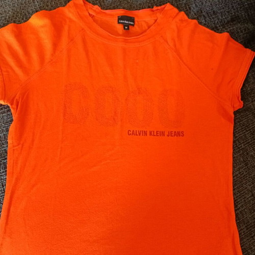 Calvin Klein tshirt orange like new, size M