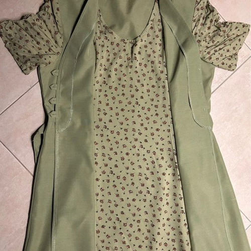 Vintage sage green dress size 40 with floral insert buttons puff sleeves midi
