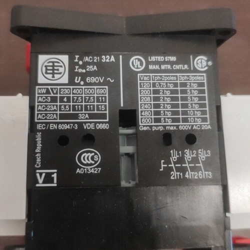 Telemecanique V1 055169 Load Switch 3P 32A New