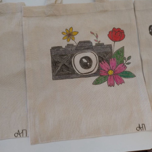 Hand-painted fabric shoulder bags new, two sizes