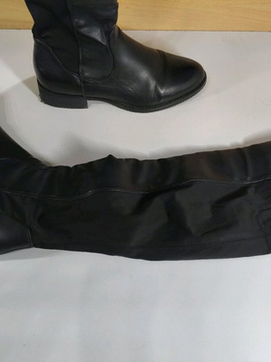 Knee-high boots like new, black, size 39